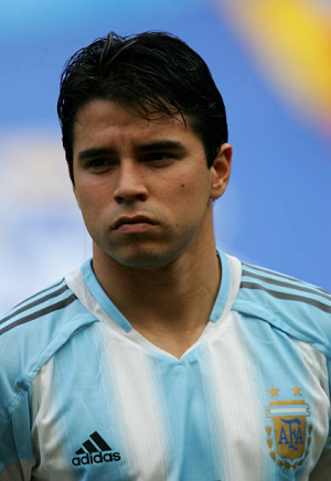 Zzzzz 1663444833javier Saviola Argentina Photos And Premium High Res Picturespng — LOS MEJORES JUGADORES ARGENTINOS option 40