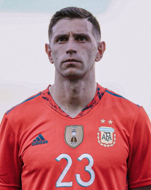 Zzzzz 1671505858dibu Martnezjpg — LOS MEJORES JUGADORES ARGENTINOS option 49