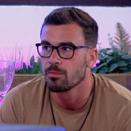 1530710719 Love Island Sr4 Ep31 02jpg — Love Island Contestants (Season 2, 3, 4, 5, 6) option 5