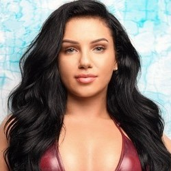 1key2fx1ui89qyn6izrqwjpeg — Love Island Contestants (Season 2, 3, 4, 5, 6) option 7