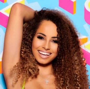 S5ambergilljpg — Love Island Contestants (Season 2, 3, 4, 5, 6) option 55