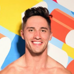 S5gregosheajpg — Love Island Contestants (Season 2, 3, 4, 5, 6) option 56