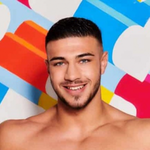 S5tommyfuryjpg — Love Island Contestants (Season 2, 3, 4, 5, 6) option 58
