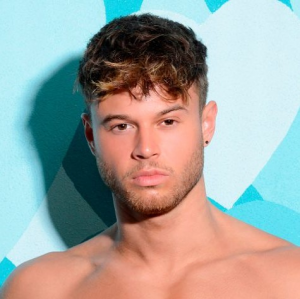 Zz1591716315alexjpg — Love Island Contestants (Season 2, 3, 4, 5, 6) option 72