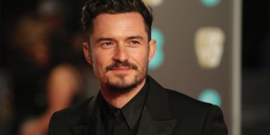 Orlando Bloom Sheet Mask Self Care 1519239573jpg — male celebs option 66