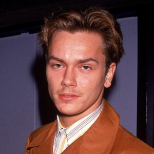 River Phoenix 372698 1 402jpg — male celebs option 71