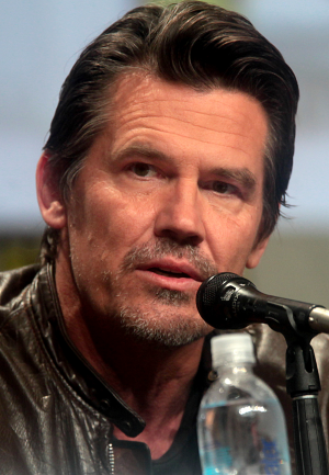 Joshbrolinsdcc2014jpg — Marvel´s Hottest Actors option 19