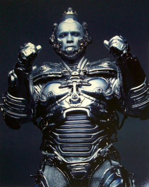 Mr Freezejpg — Melhores trajes dos filmes do Batman option 20