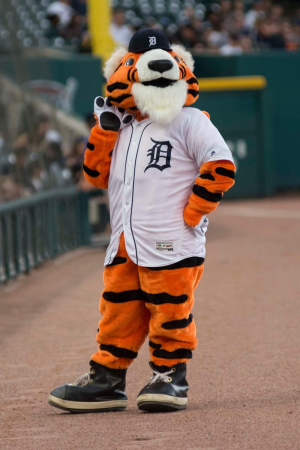 Pawsjpg — MLB Mascots (2021) Tier Maker option 16