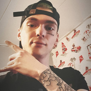 Zz1595120980ichasemydreampng — Nederlandse Twitch Streamers 2020 option 325