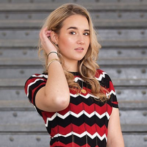 Melanie Latooyjpg — Nederlandse Youtubers option 25