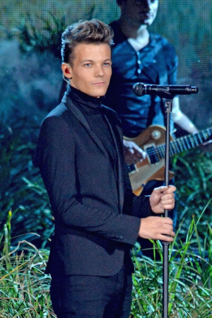 8ea17df726cd7bf6e950820641510618jpg — One direction hairstyles option 50