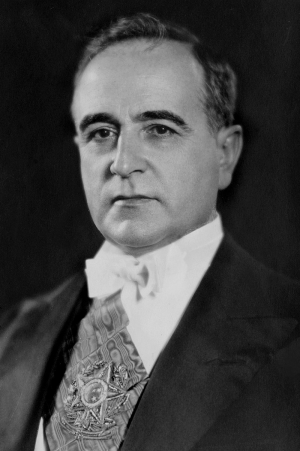800px Getuliovargas1930jpg — Os Melhores e Piores líderes do Brasil option 10