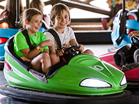 Choches De Choquesjpg — Parque de atracciones de Madrid option 4