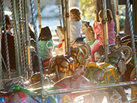 Tiovivojpg — Parque de atracciones de Madrid option 23