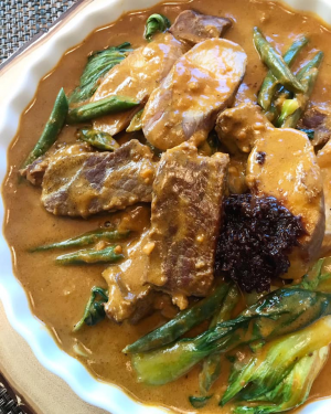 Beef Kare Karejpg — Pinoy Handaan option 1