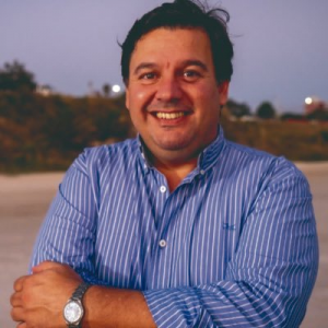 Itjuxbd400x400jpg — Políticos uruguayos option 34