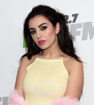 Screen Shot 2019 11 07 At 125331 Ampng — Pop Artists of the 2010s option 49