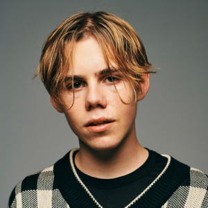 The Kid Laroijpg — Rappers of 2021 option 127