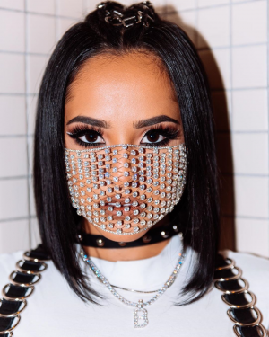 Iambeckyg7050412624066040396282275545890077880439989njpg — Reggaeton 2021 Cantantes option 38