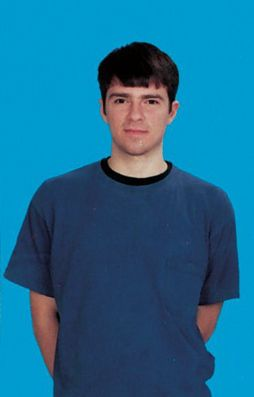 6f3cb3d8f6bd45a2057a8146c915e6e3jpg — rivers cuomo lookz option 25