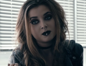 Beth1png — SCREAM's Ghostface Killers (SPOILERS) option 1