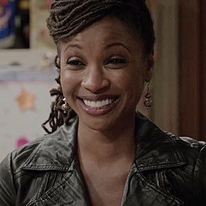 Vijpg — Shameless (US) women characters option 26