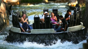 Sfmmroaring Rapids App Detail Image 2 480x270jpg — Six Flags Magic Mountain (2022) option 14