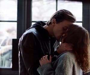 Ec1a0f89 F9f5 4e4f Bb3b Def9907e019ejpeg — Skam + remakes ships/couples option 27
