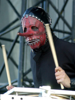 Tumblrd29a68f6e0b393711a2648acee66c456fe5f0d02400jpg — Slipknot Masks S+ option 69