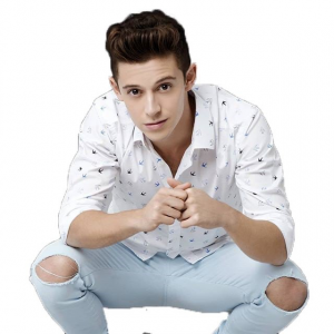 5c96131e4af358fd08eb0ac1c4785654963f86far1 640 640v2hqjpg — Soy Luna option 9