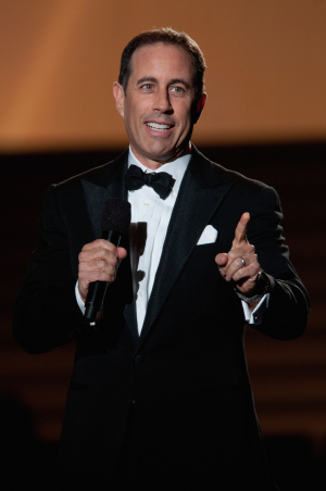 Mv5bmtyxmdkwmjm5nv5bml5banbnxkftztcwmzuxmtgxnwaav1jpg — Stand Up Comedian Tier List option 34