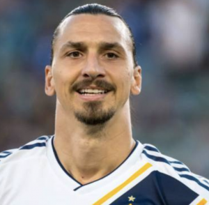 Screen Shot 2019 10 26 At 104350 Pmpng — Strikers in World Football option 28