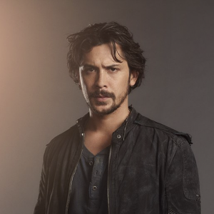 48png — THE 100 (+ season 7) CHARACTERS option 42
