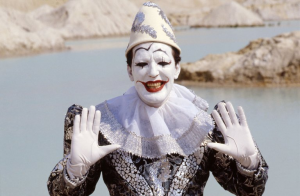 Cwn16lxweaaqokhjpg — The best of 'em and the worst of 'em (fictional clowns) option 34