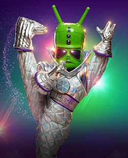 Au 1 Alienjpg — The Masked Singer Big 4 option 1
