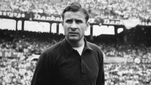 Lev Yashinjpg — Tiermaker de los mejores arqueros de la historia option 19