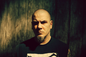 Rs Phil Anselmo 01 985005e7 1510 4dc4 82a4 79222a9f9b75jpg — Top Metal/Rock singers option 33