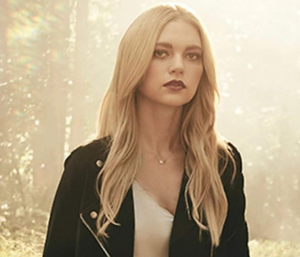 D055a3fccf7562ccd1a9b7613ffb8a7a34588ae8r1 1080 927v2uhqjpg — TVD Universe Characters option 31