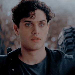 Tumblr478c39da6d894343af3d7efc070b45fad03648eb640jpg — TVD Universe Characters option 60