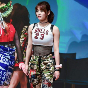 Kpop ugly outfits top