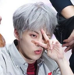 Zz1560294473euiejpg — Xiumin's hairstyles option 36