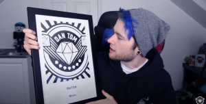Zz15934398815790773a95438e770d63198554772261png — Youtube Creator Awards/Play Buttons option 19