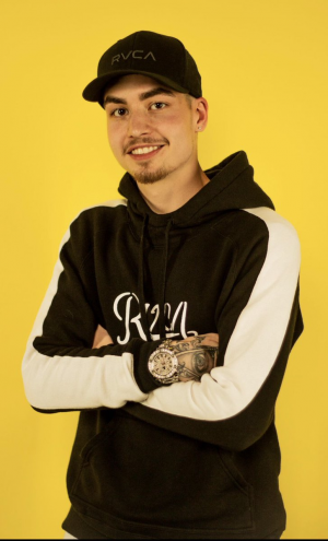 D3comwfv4aagaydjpg — YouTube Rapper (2021) option 8