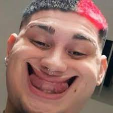 Zz1645230252sombarejpg — YOUTUBERS ARGENTINA option 12