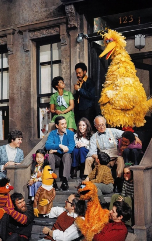 Create a Sesame street humans Tier List - TierMaker