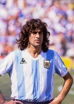 B4c9bc243bcd6d5c371911a420410e64 — Mejores jugadores de la selección Argentina option 14