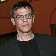 Abdellatif Kechiche — Directores de cine option 3