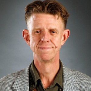 Alex Cox — Directores de cine option 26