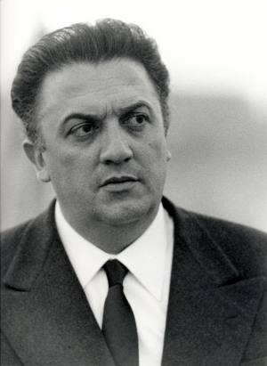 Federico Fellini — Directores de cine option 203